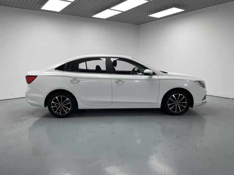 Roewe Roewe i5 2020