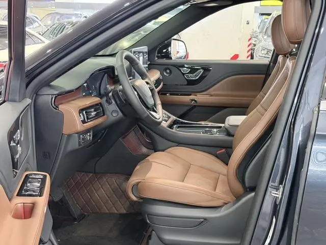 Lincoln Flying home 3.0T V6 four-wheel drive Zunya edition