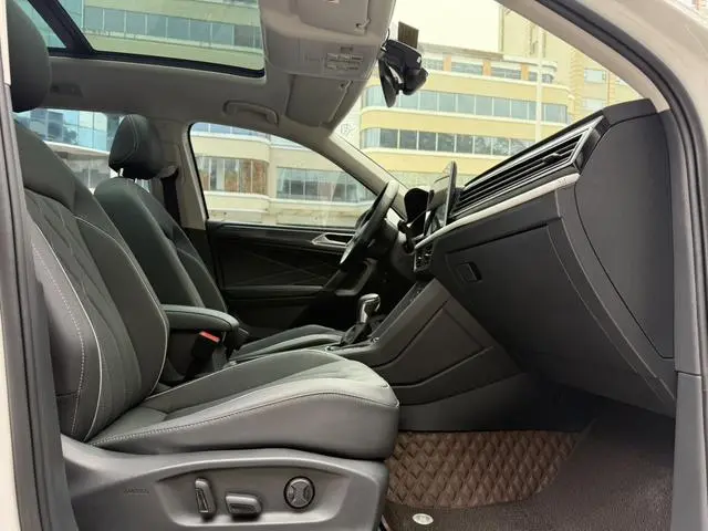 Volkswagen Tiguan L 330TSI automatic two-wheel drive R-Line Premium edition