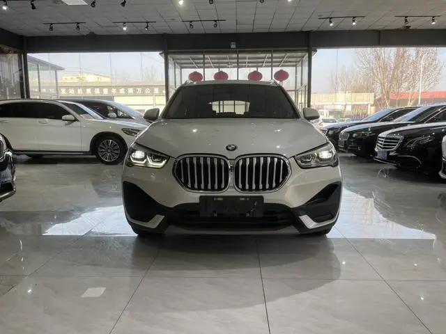 BMW BMW X1 sDrive25Li leading type