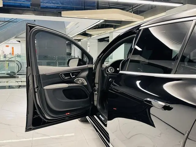 Mercedes-Benz Mercedes-Benz EQS SUV EQS 450 4MATIC Pioneer Edition