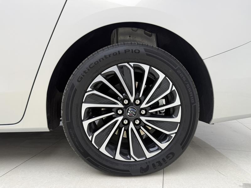 Buick Buick GL8 PHEV 2025