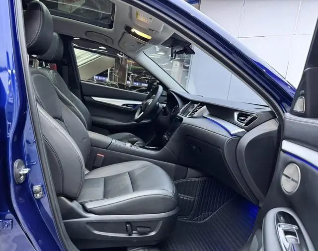 Infiniti Infiniti QX50 2.0T four-wheel drive smart version