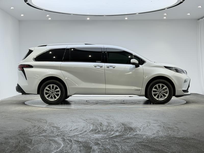 Toyota Gravia 2023