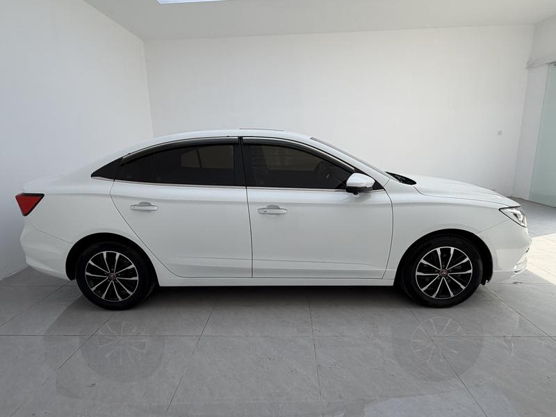 Roewe Roewe i5 2020