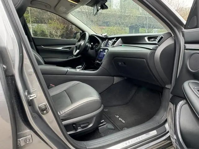 Infiniti Infiniti QX50 2.0T four-wheel drive Elite Edition
