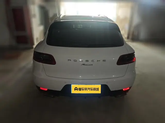 Porsche Macan Macan 2.0T
