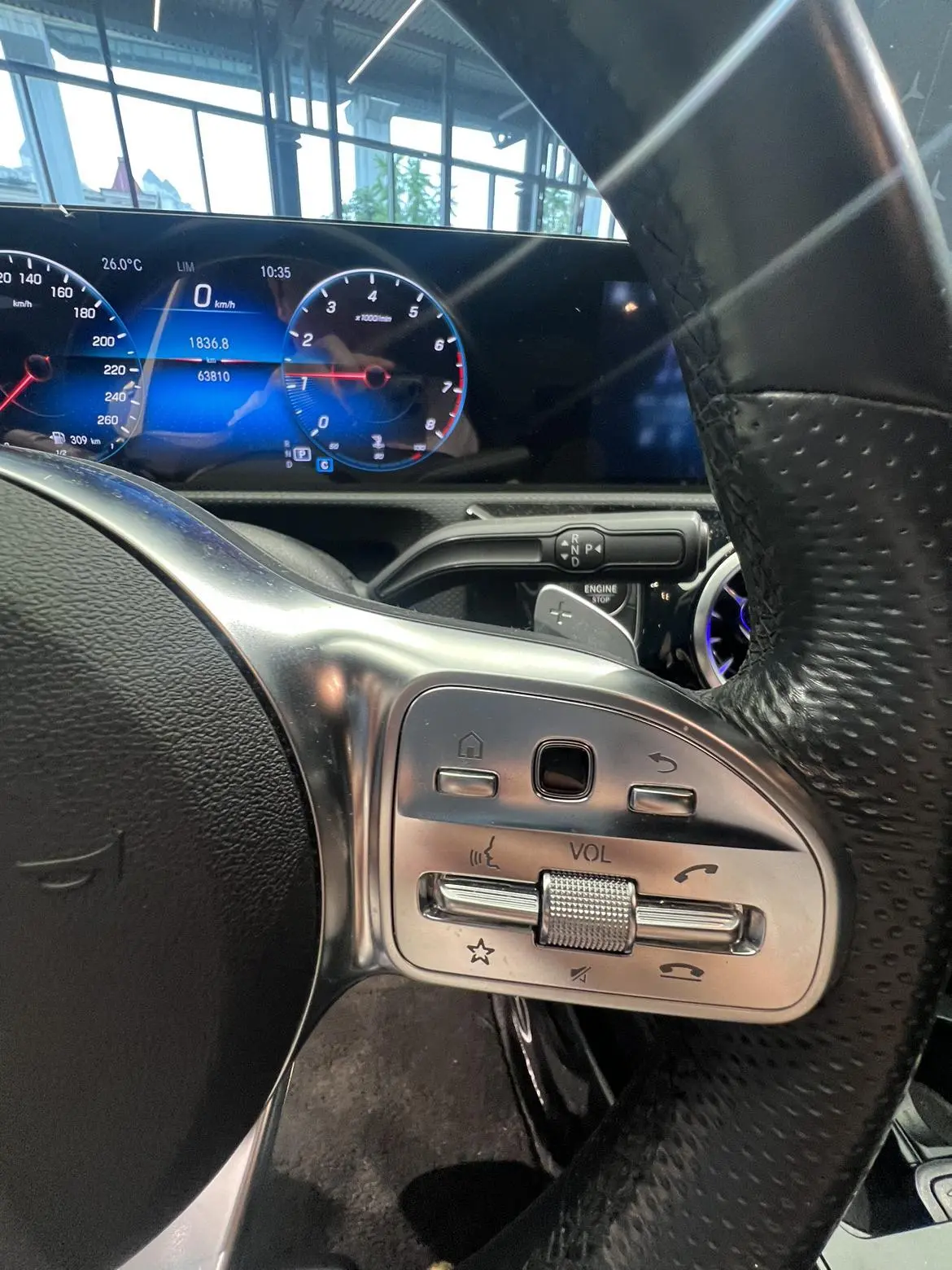 Mercedes-Benz Mercedes-Benz A-class Facelift A 200 L sports sedan dynamic version