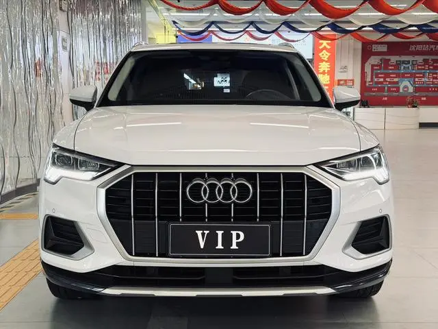 Audi Audi Q3 35 TFSI aggressive and elegant type