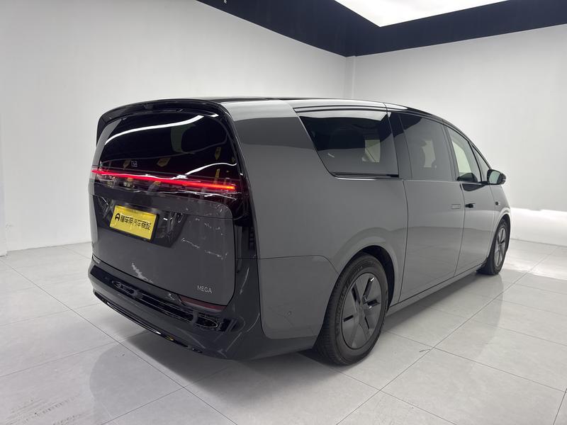 Li Auto Ideal MEGA 2025