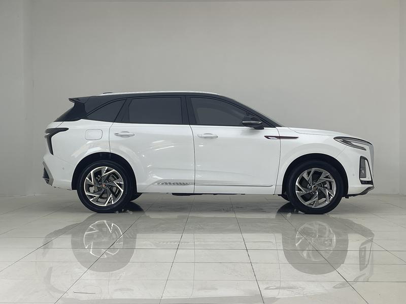 Hongqi Hongqi HS3 2023