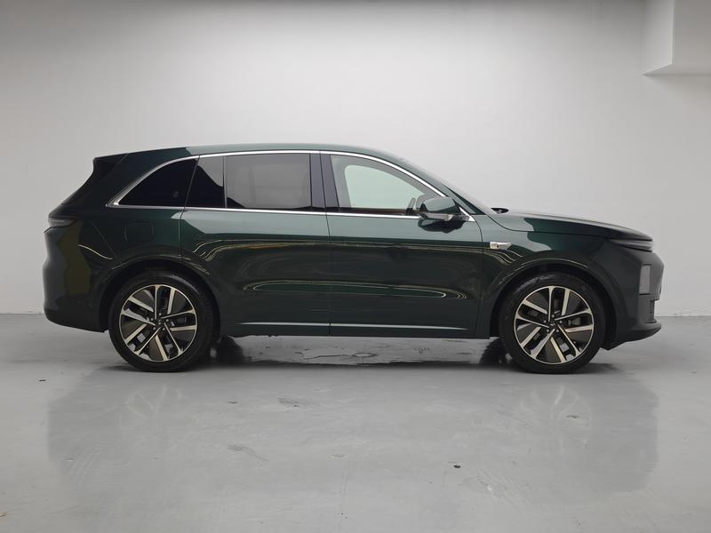 Li Auto Ideal L6 2024