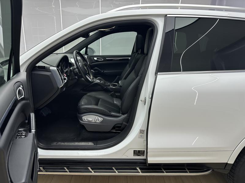 Porsche Cayenne 2016