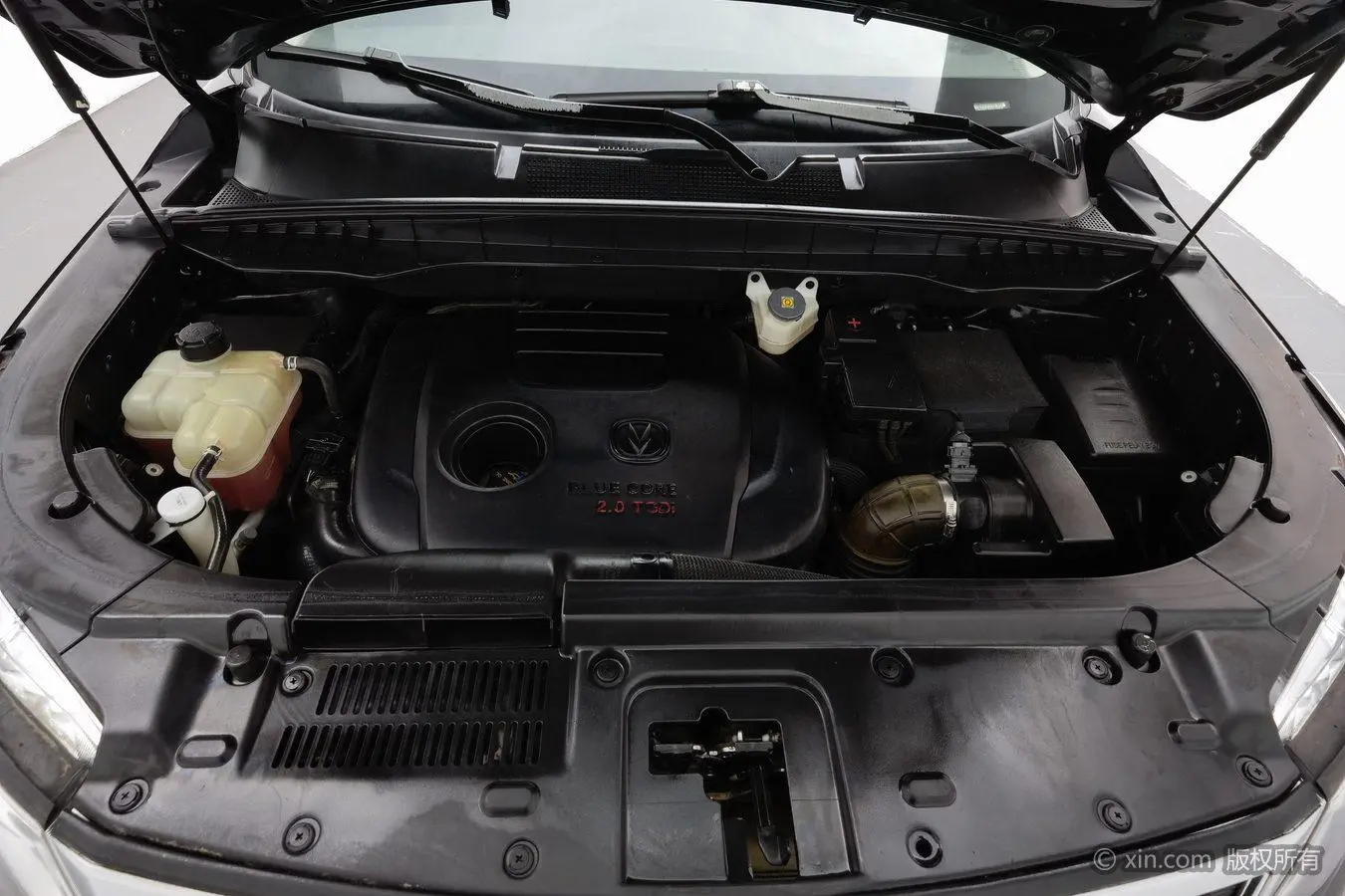 Changan Changan CS95 2.0T two-wheel drive Zhiyuan version