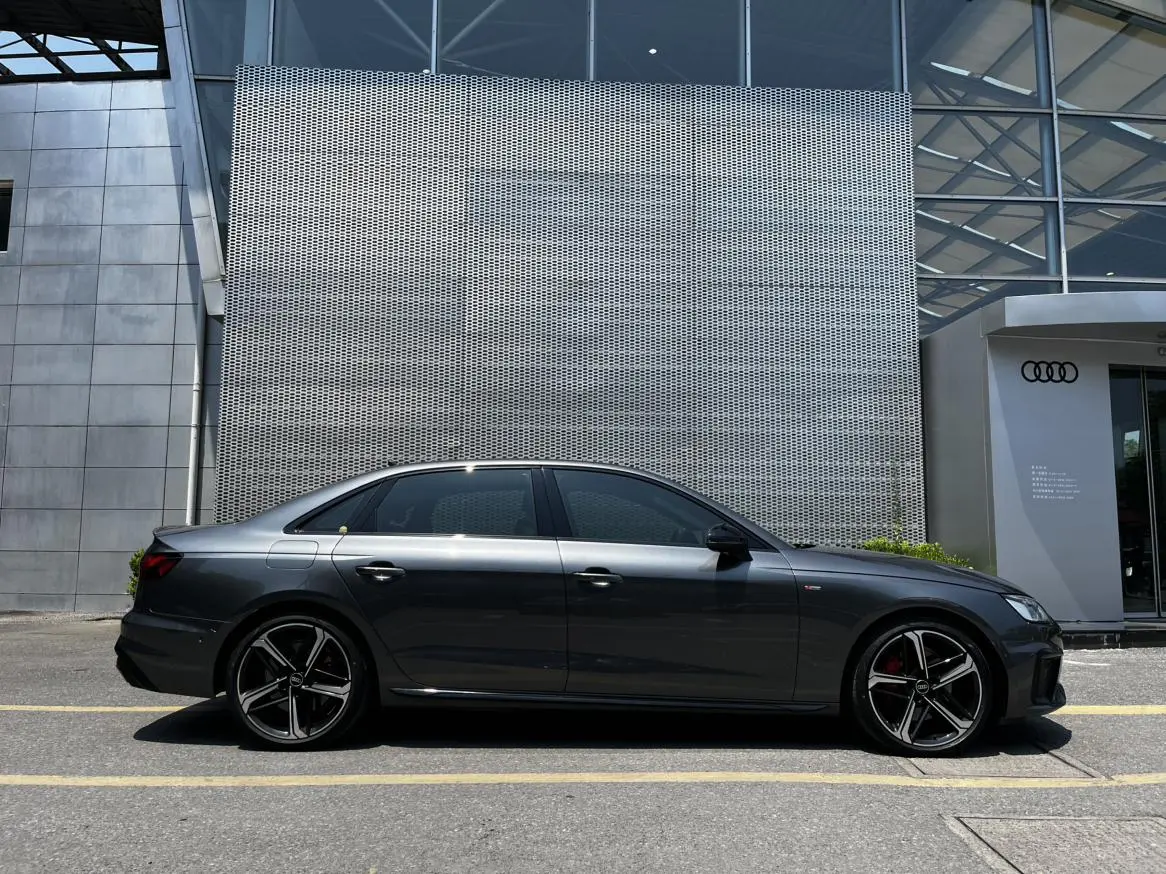 Audi Audi A4L 45 TFSI quattro premium dynamic type