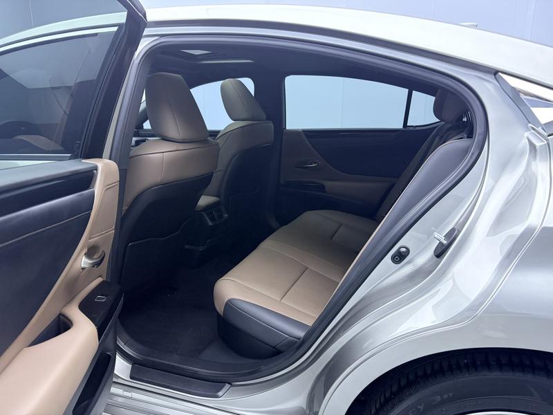 Lexus Lexus ES 2021