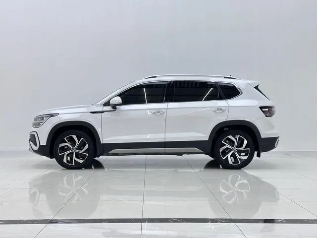 Volkswagen Tuyue 300TSI two-wheel drive full moon version