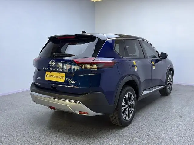 Nissan Qijun VC-Turbo 300 CVT 4WD Deluxe Edition