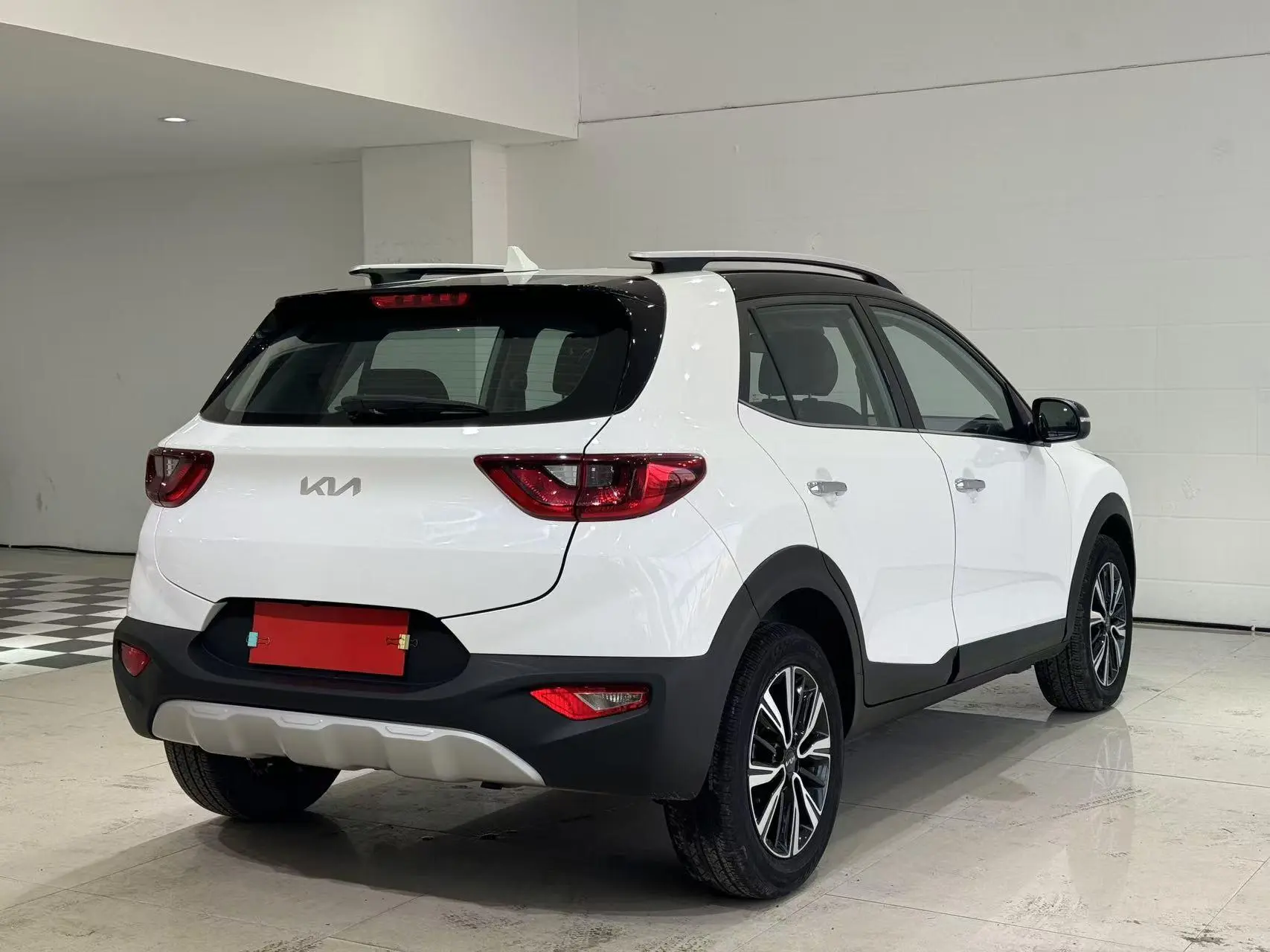 Kia Yi Ran 1.4L CVT fun enjoy sunroof model