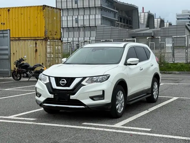 Nissan Qijun 2.0 L XL ITS 3rows CVT 2WD Zhilian seven-seater comfort edition