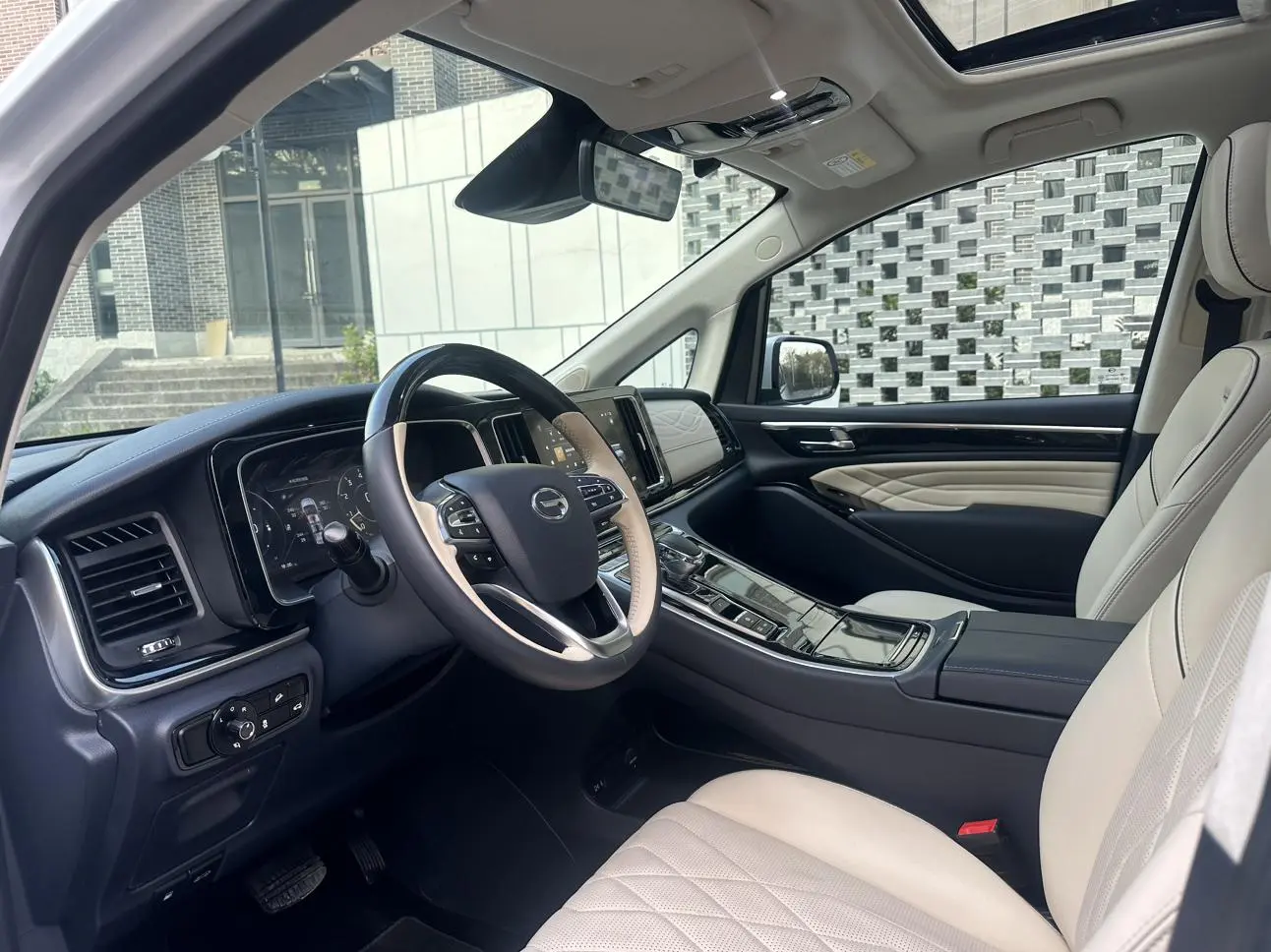 GAC Trumpchi M8 Master Series 390T four-seater Royal Edition