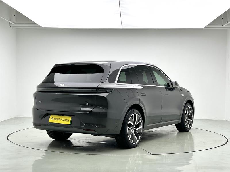 Li Auto Ideal L6 2024