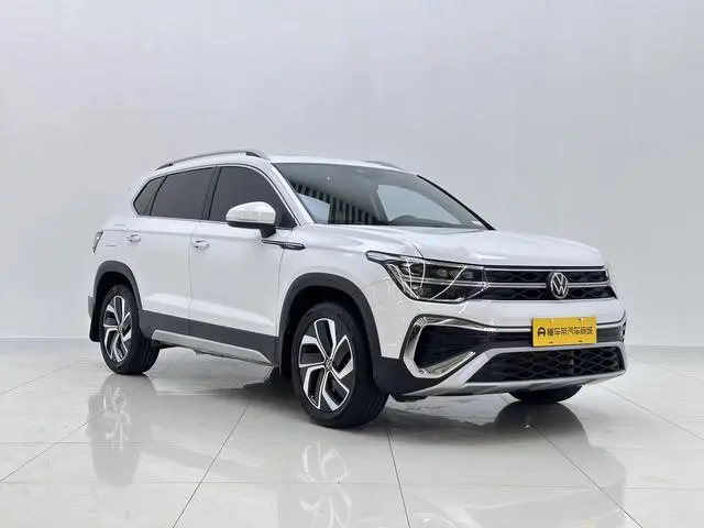 Volkswagen Tuyue 300TSI two-wheel drive full moon version