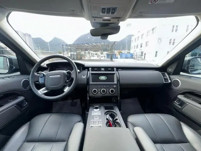 Land Rover discover 2.0T SE