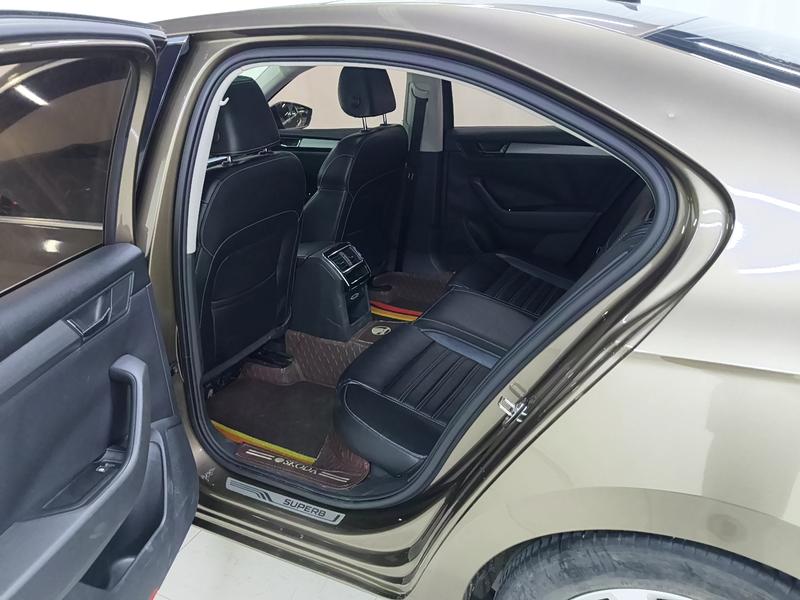 Skoda Superb 2016