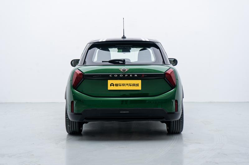 MINI MINI 2025
