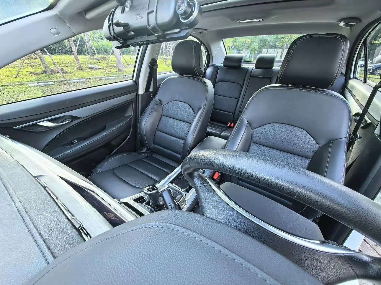 Geely Emgrand UP 1.5L CVT Pilot Edition