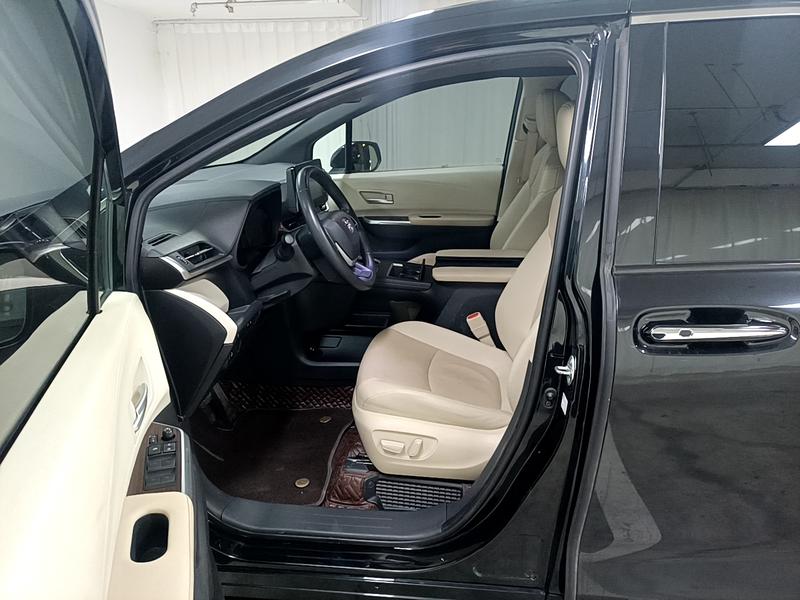 Toyota Sienna 2023
