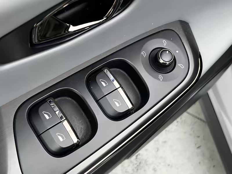 NIO NIO ES6 2020
