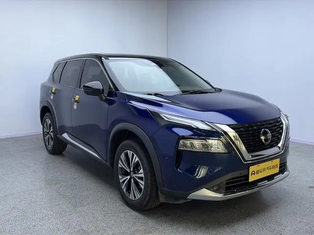 Nissan Qijun VC-Turbo 300 CVT 4WD Deluxe Edition