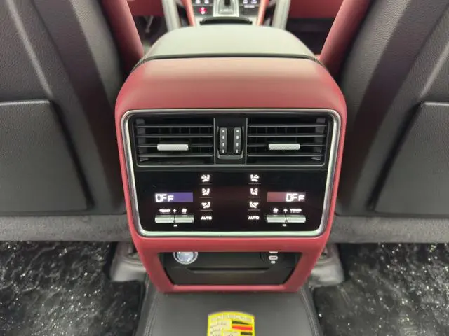 Porsche Cayenne E-Hybrid Cayenne E-Hybrid 2.0T Platinum Edition
