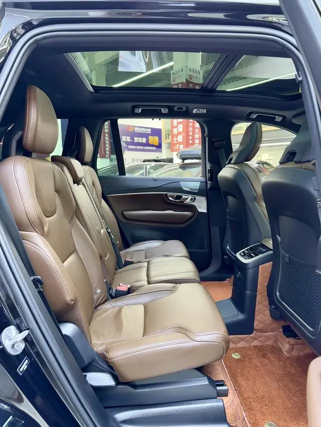 Volvo Volvo XC90 PHEV E-drive hybrid T8 Zhizun Deluxe Edition 7 Seats