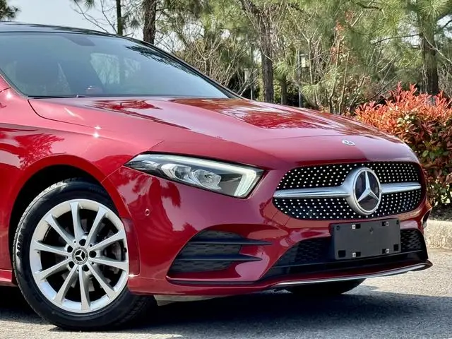 Mercedes-Benz Mercedes-Benz A-class A 200 L sports sedan dynamic Version