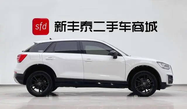 Audi Audi Q2L 35TFSI aggressive dynamic type