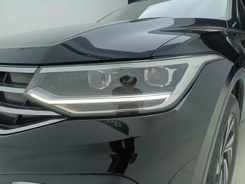 Volkswagen Tiguan L 2022
