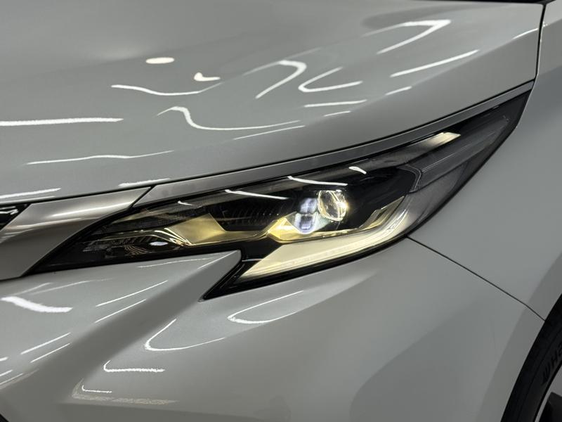 Toyota Gravia 2023
