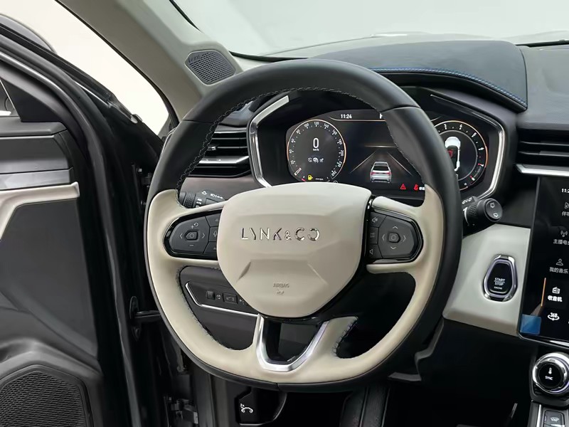 Lynk & Co Link 01 2021