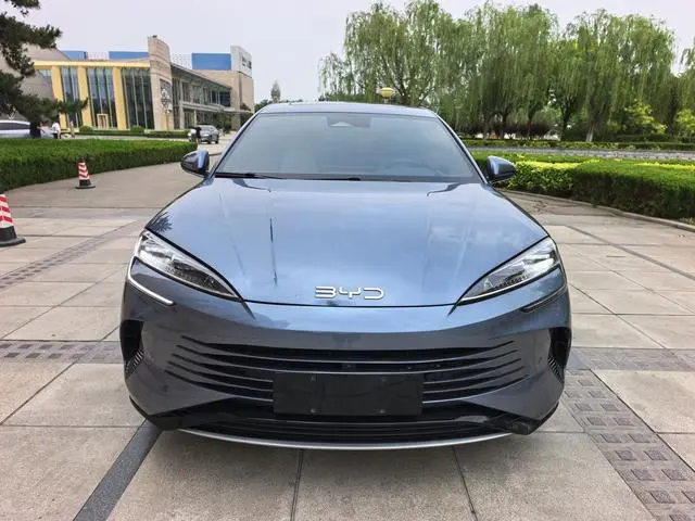 BYD Seal DM DM-i 1.5T 121KM flagship type