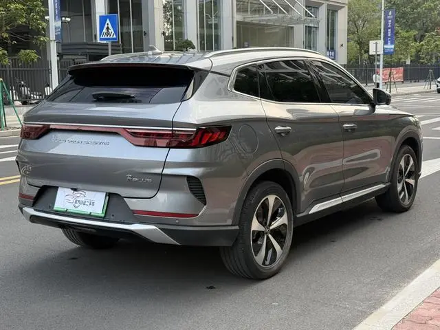 BYD Song PLUS DM DM-i 110KM two-wheel drive flagship PLUS