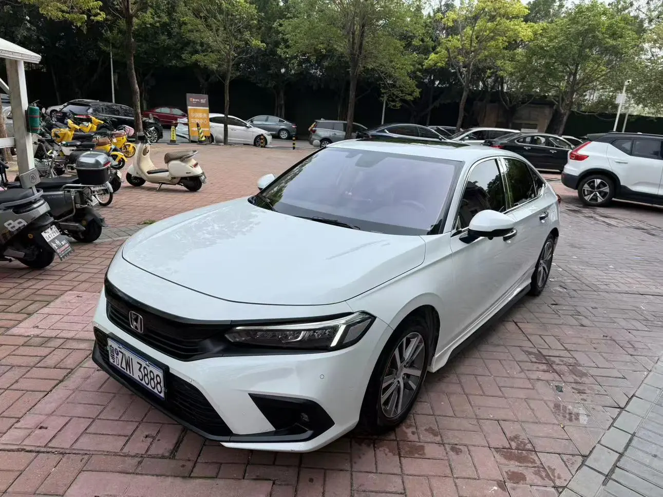 Honda Civic 240TURBO CVT Jincheng Edition