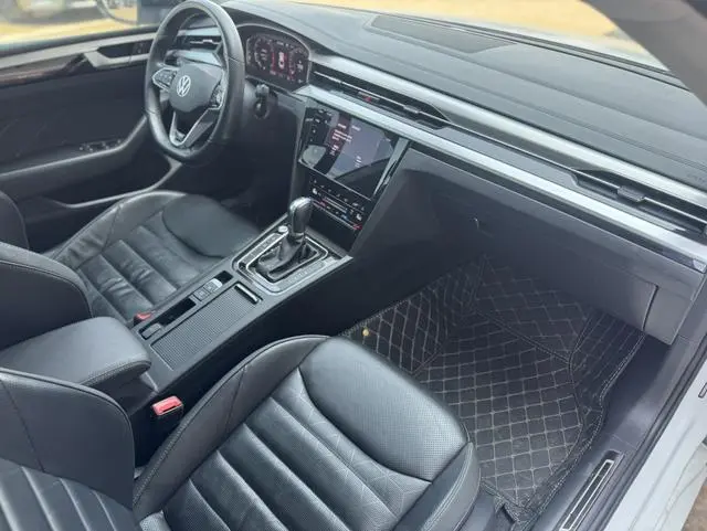 Volkswagen Volkswagen CC 380TSI eye-catching version
