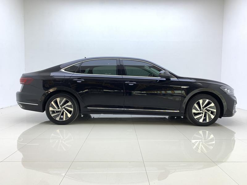 Volkswagen Passat PHEV 2022