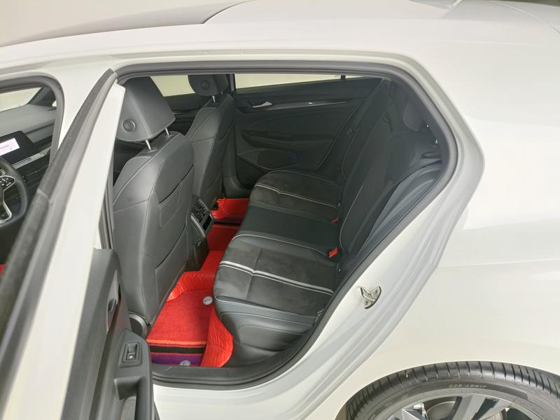 Volkswagen golf 2023