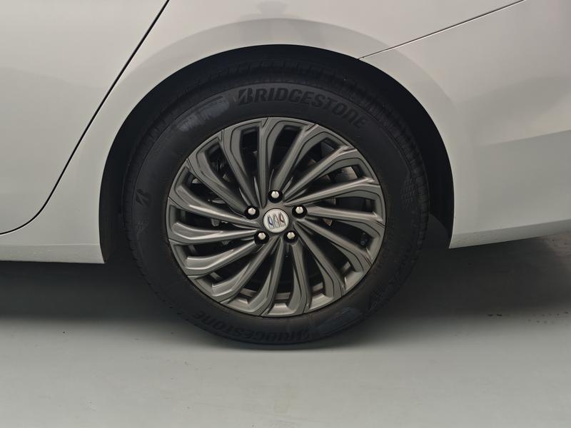 Buick LaCrosse 2025
