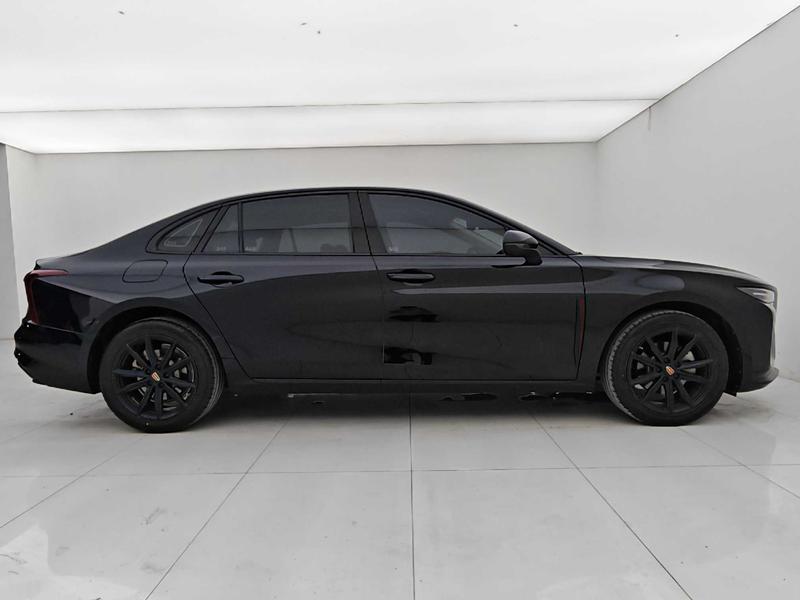 Hongqi Red Flag H5 2025