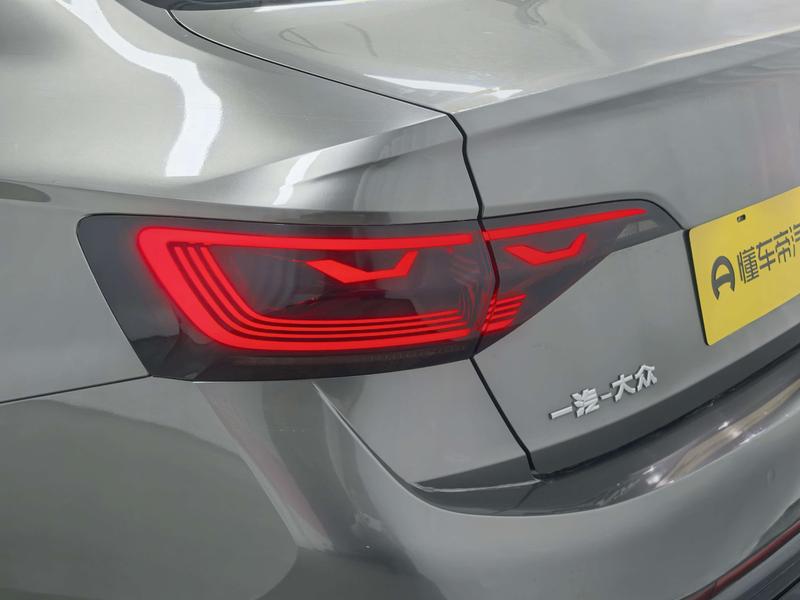 Volkswagen Sagitar 2023